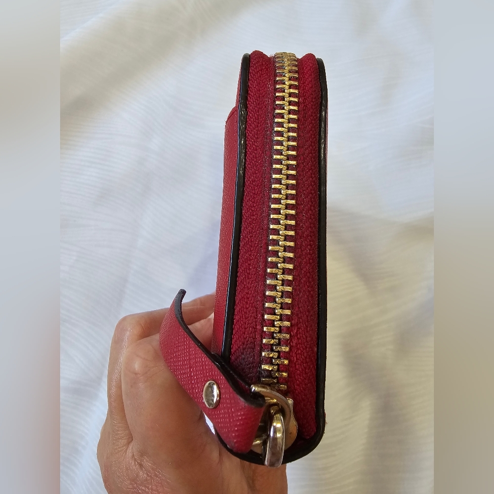 Kate Spade Newbury Lane Red Zip Around Wallet - Picture 6 of 15